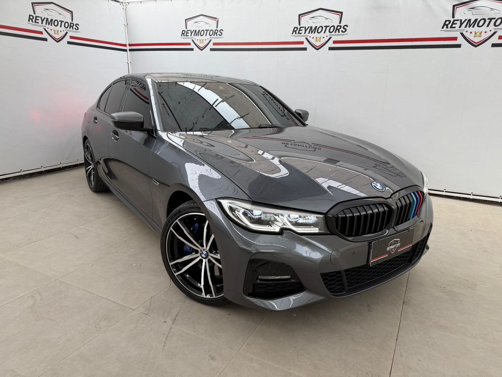 330E  2.0 16V TURBO HÍBRIDO M SPORT AUTOMÁTICO 2022 (BMW)