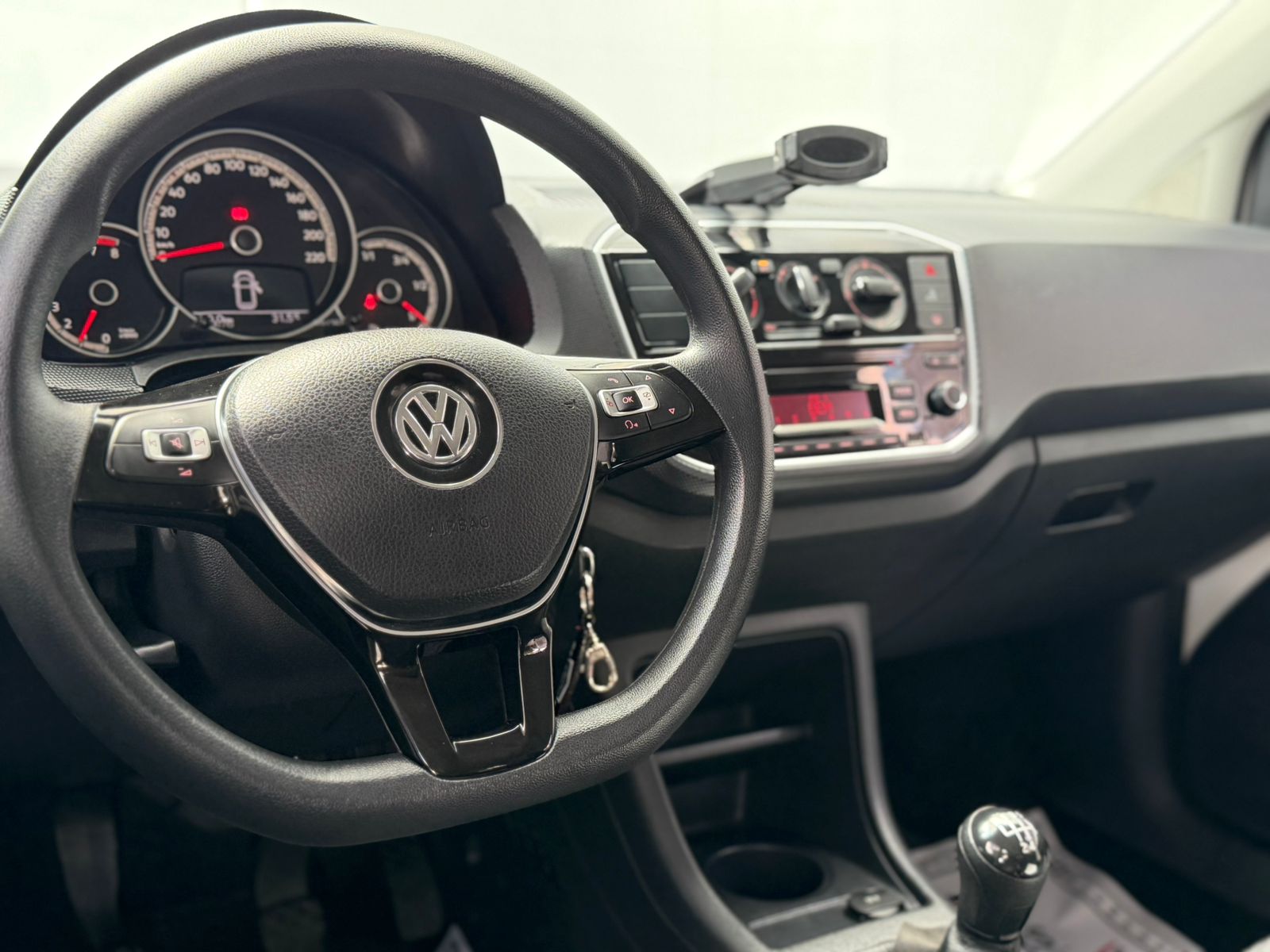 UP MOVE 1.0 12V FLEX 4P MANUAL 2019 (VOLKSWAGEN)