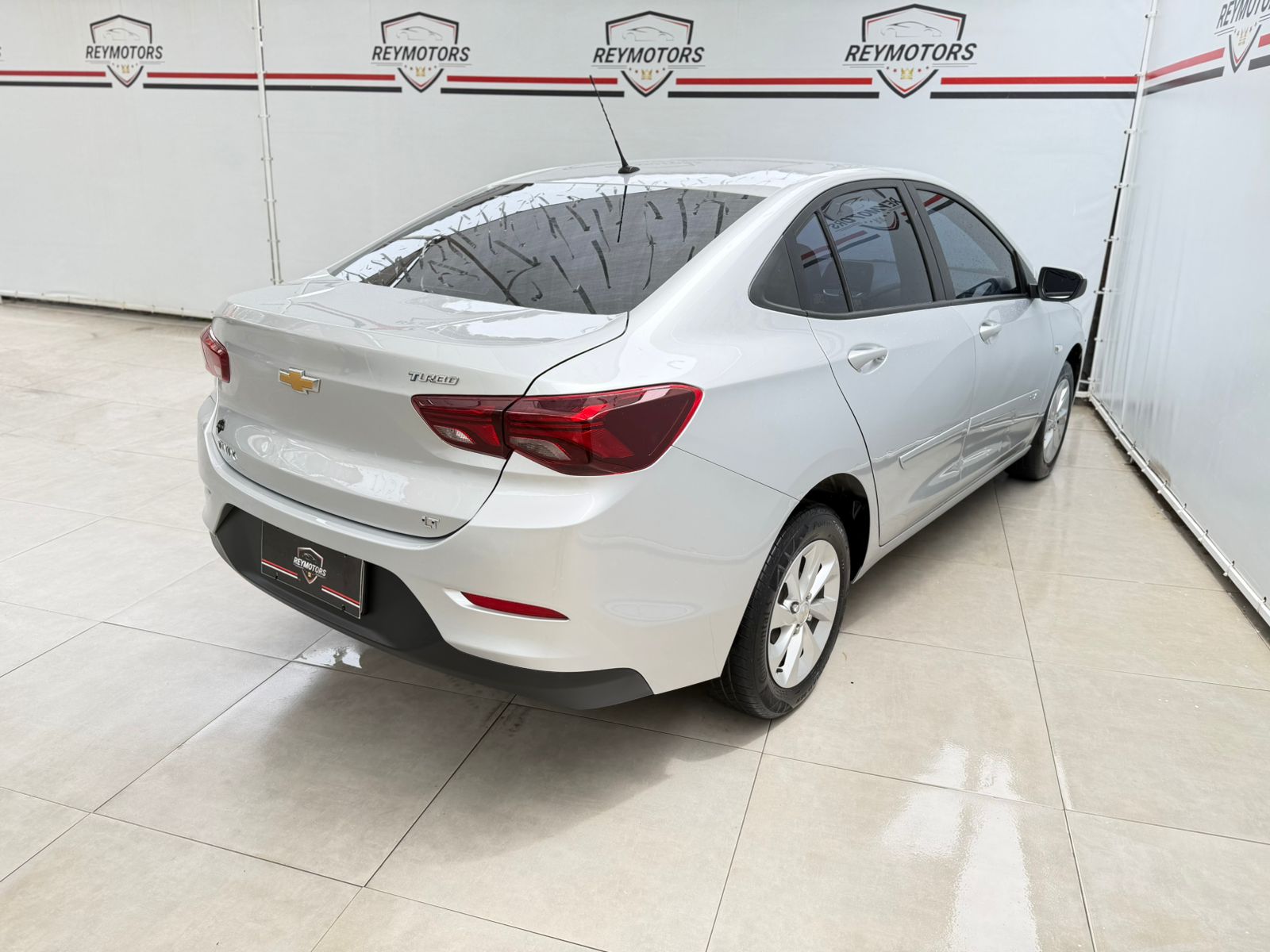 ONIX 1.0 PLUS TAT 8V 4P FLEX AUTOMATICO 2022 (CHEVROLET)