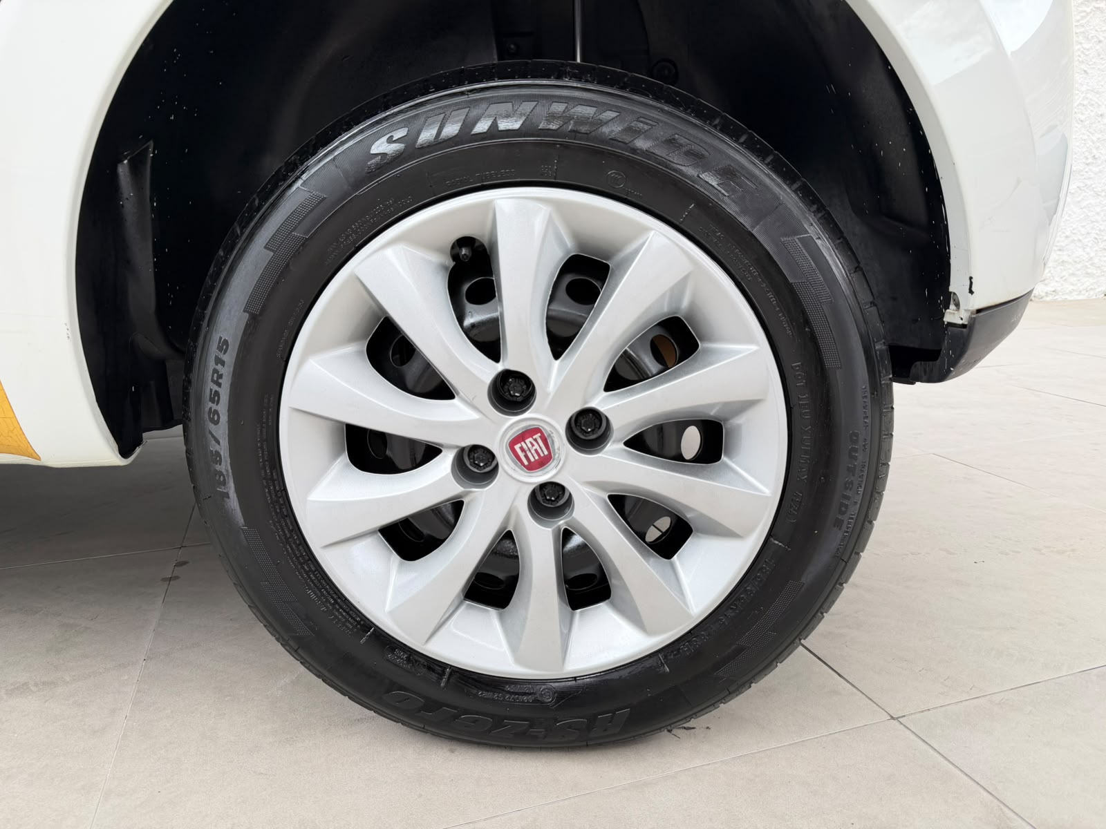 IDEA 1.6 ESSENCE 16V FLEX 4P AUTOMATIZADO 2014 (FIAT)