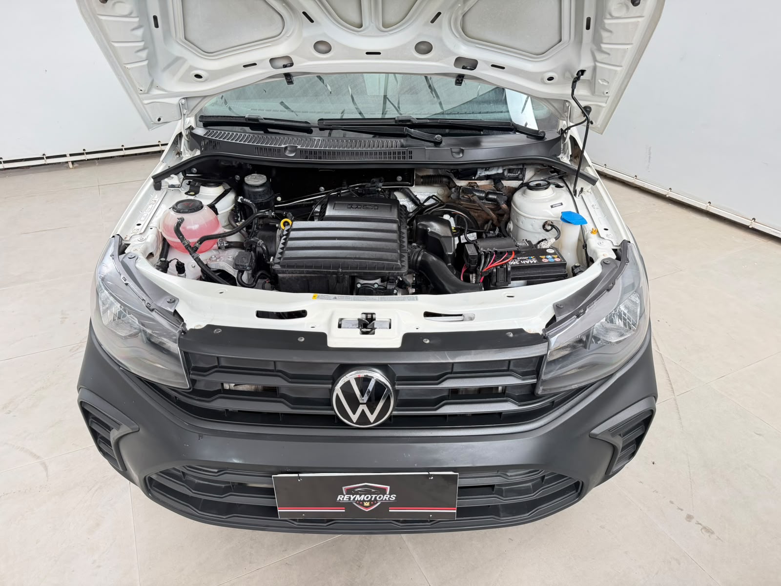 SAVEIRO ROBUST 1.6 CS 16V 2P FLEX MANUAL 2024 (VOLKSWAGEN)