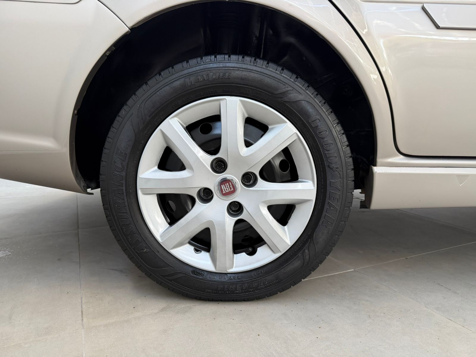 SIENA 1.4 MPI EL 8V FLEX 4P MANUAL 2012 (FIAT)