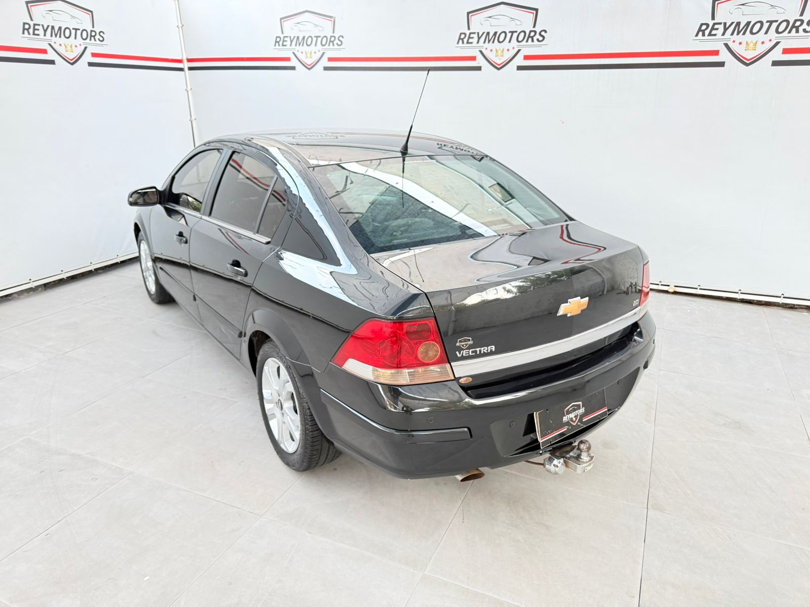 VECTRA 2.0 MPFI ELEGANCE 8V 140CV FLEX 4P AUTOMÁTICO 2011 (CHEVROLET)