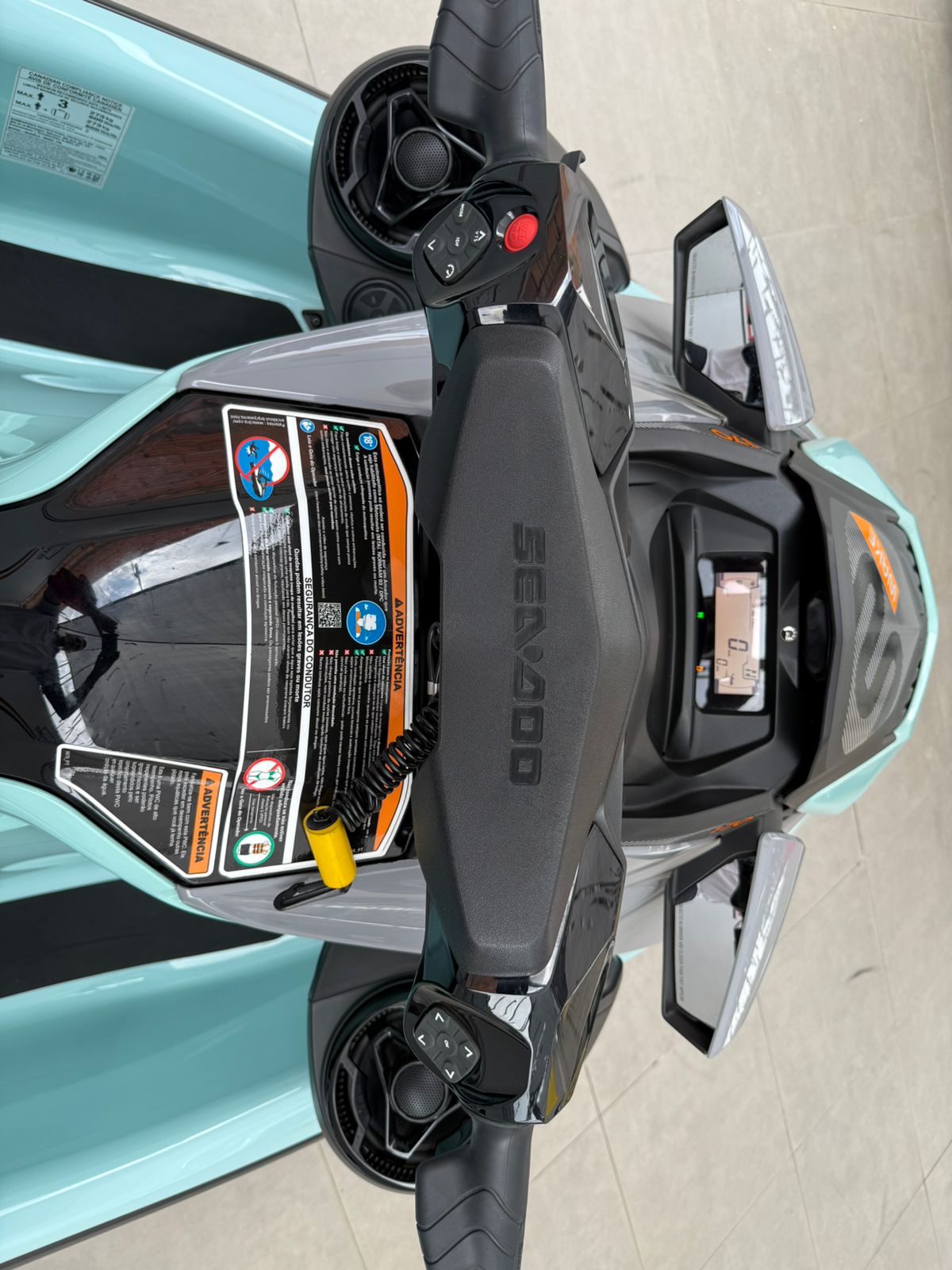 JETSKI SEADOO WAKE VERDE 20 HORAS 2024  