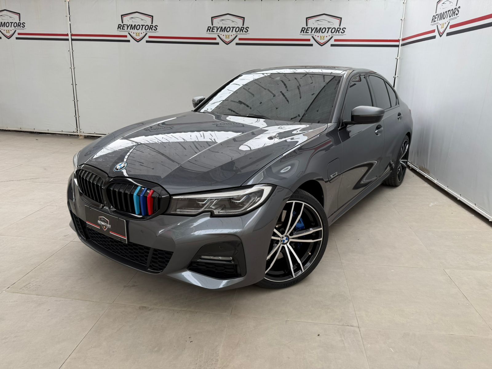330E  2.0 16V TURBO HÍBRIDO M SPORT AUTOMÁTICO 2022 (BMW)