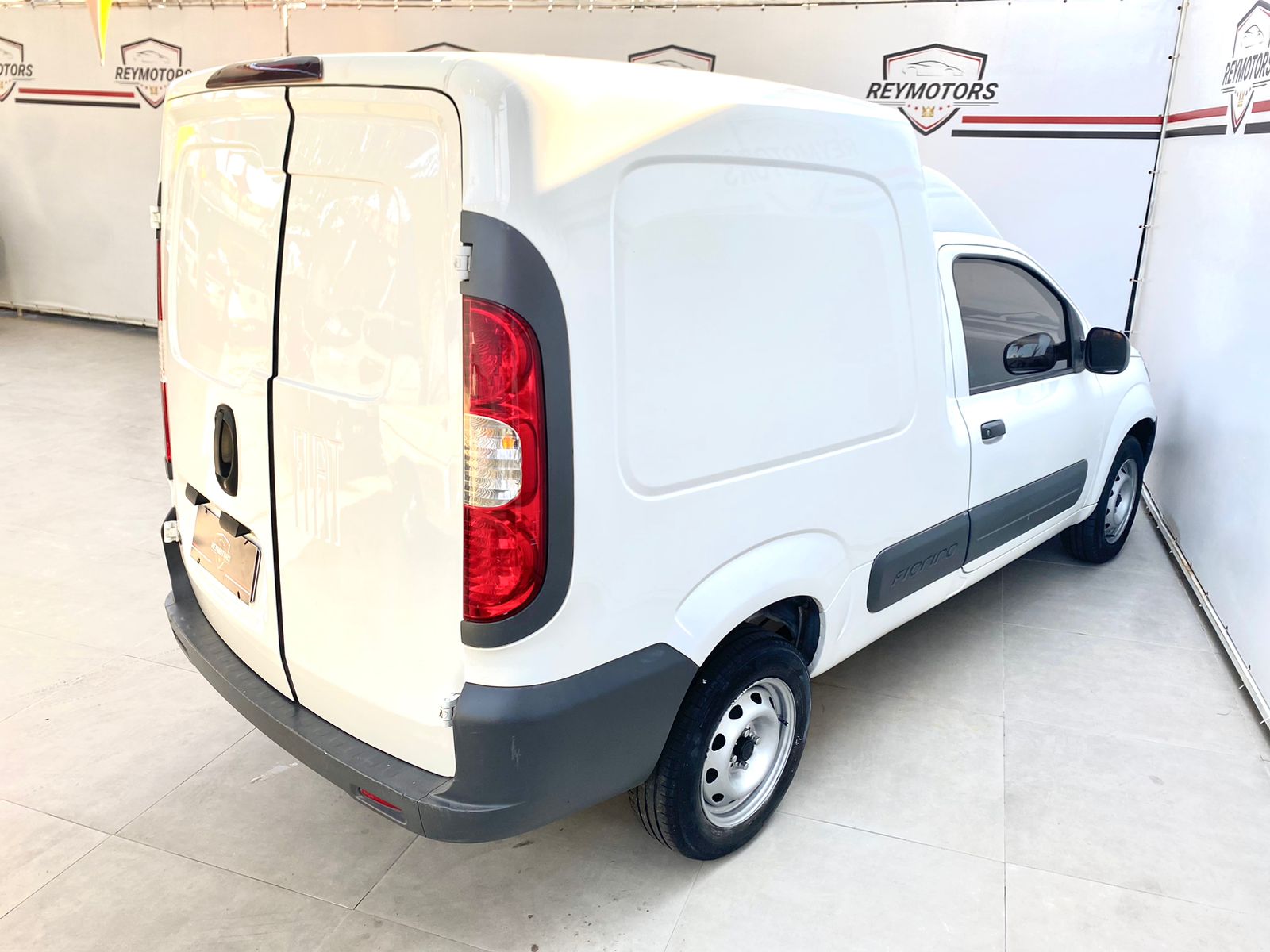 FIORINO  1.4 MPI FURGÃO 8V FLEX 2P MANUAL 2020 (Fiat)