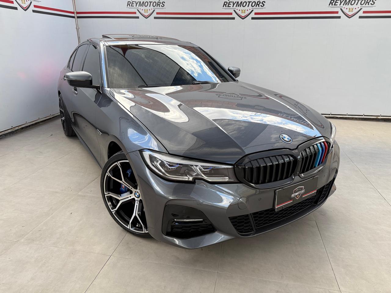 330E  2.0 16V TURBO HÍBRIDO M SPORT AUTOMÁTICO 2022 (BMW)