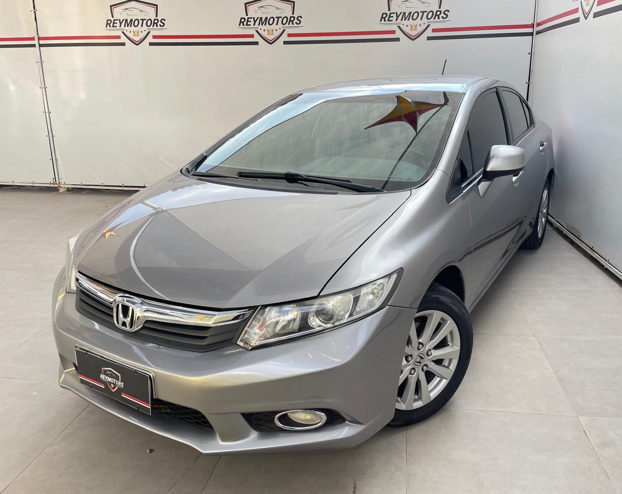 CIVIC  1.8 LXS 16V FLEX 4P AUTOMÁTICO 2014 (Honda)